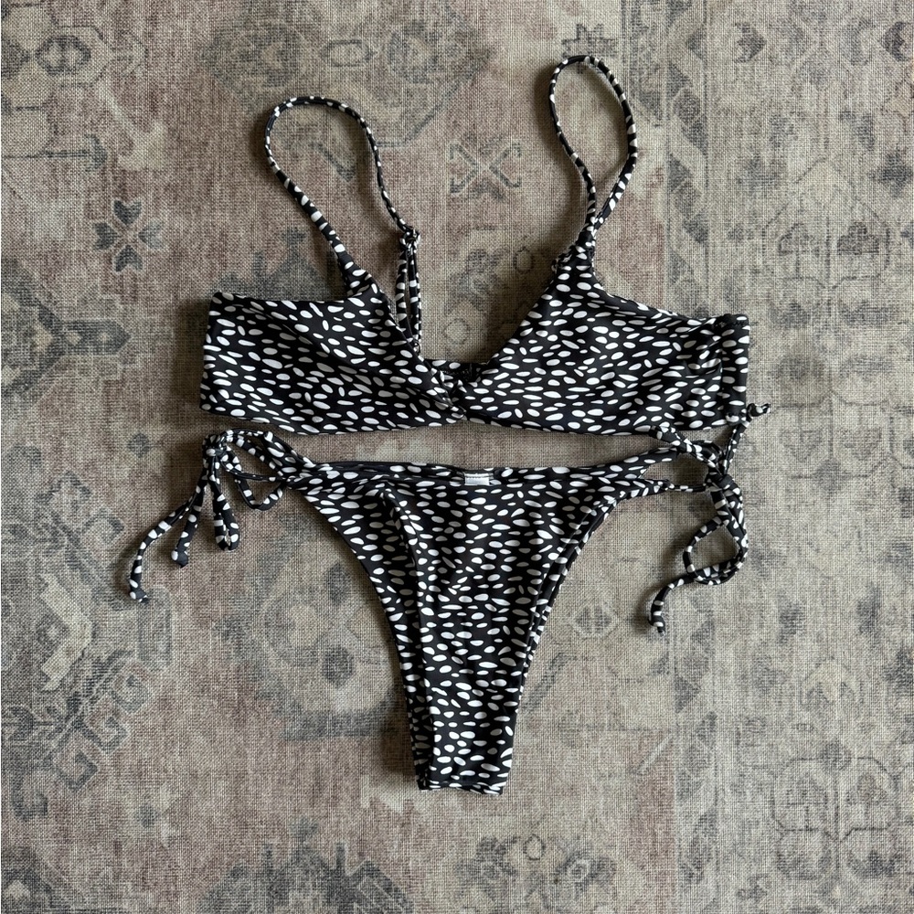 Zaful Twist Bikini Black and White Polkadot